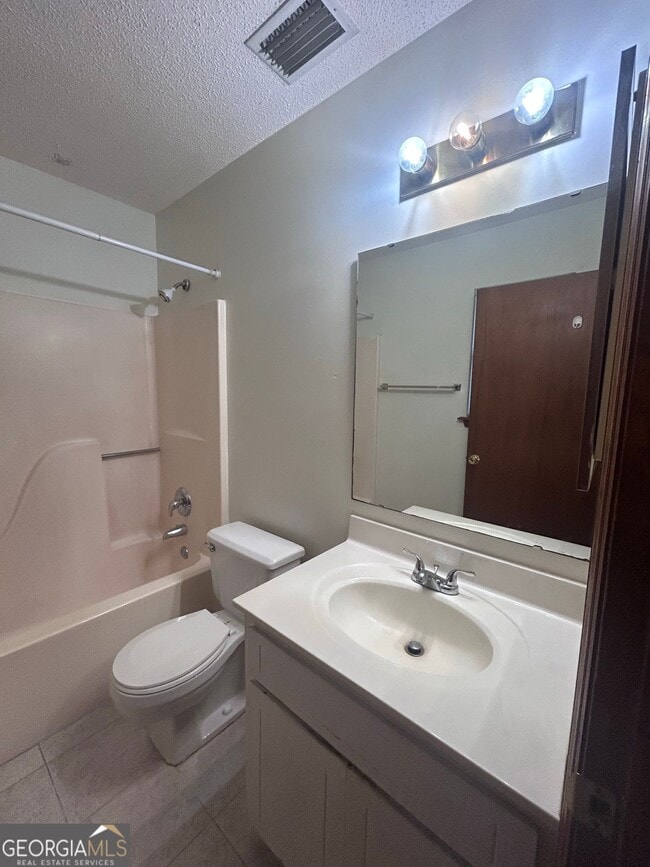 Building Photo - 505 Westgate Cir