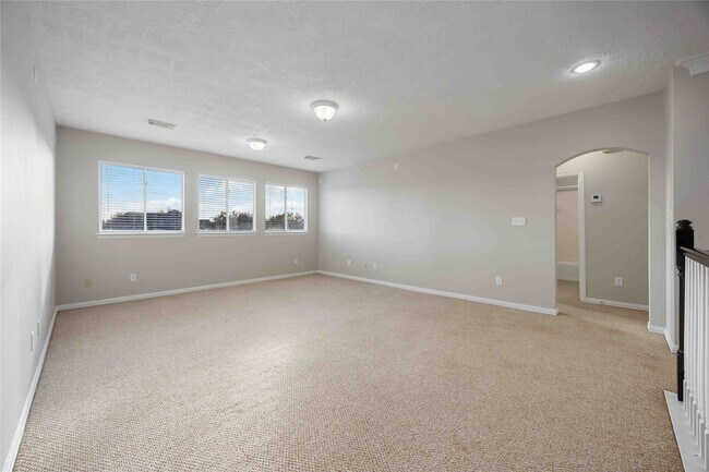 Building Photo - 19311 Lincoln Heights Ln