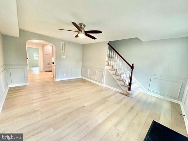 Building Photo - 1010 Bashford Ln