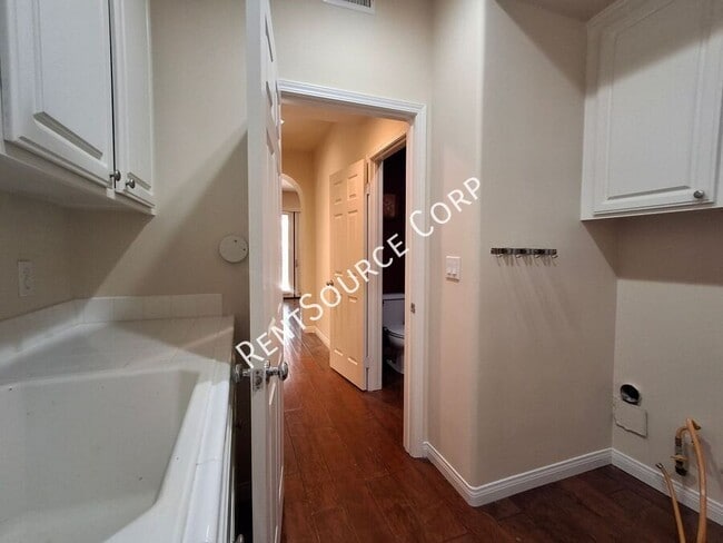 Building Photo - 24310 Las Palmas St