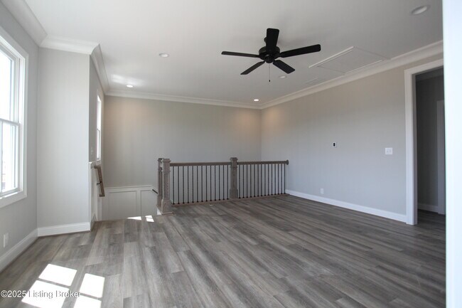 Building Photo - 6133 Shooting Star Dr