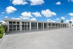 Building Photo - 5601 Collins Ave