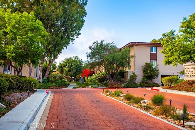 Building Photo - 5937 Armaga Spring Rd