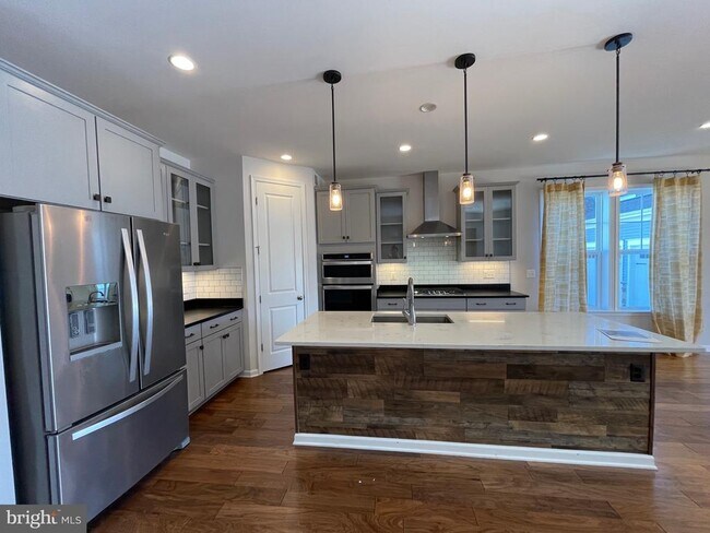 Building Photo - 508 Sourwood Ct