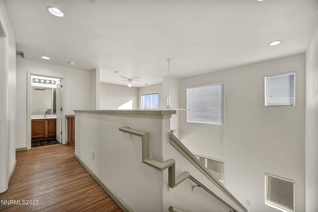 Building Photo - 9250 Lone Wolf Cir