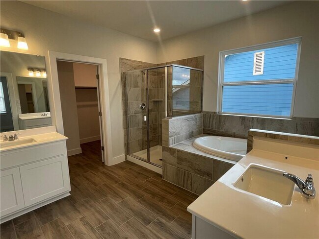 Building Photo - 151 Buckle Cove