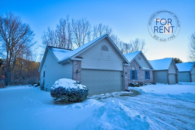 Building Photo - 3175 Rotterdam Dr