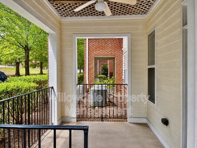 Building Photo - 204 Savannah Ridge Rd
