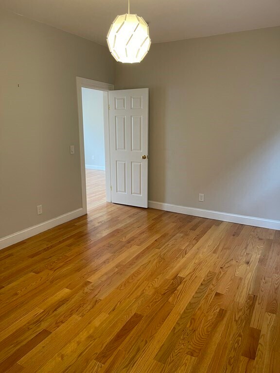 Building Photo - 79 Newton St