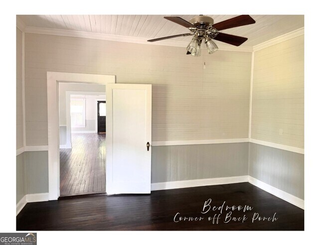 Building Photo - 208 Bartlett St