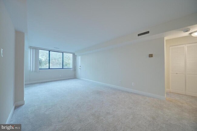 Building Photo - 515 N Armistead St