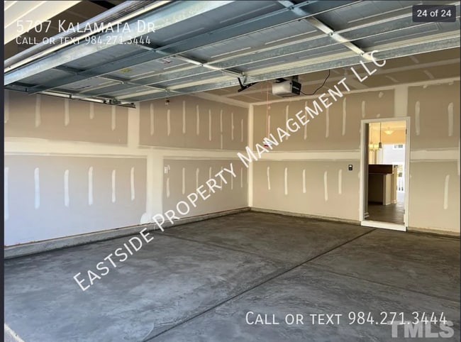 Building Photo - 5707 Kalamata Dr