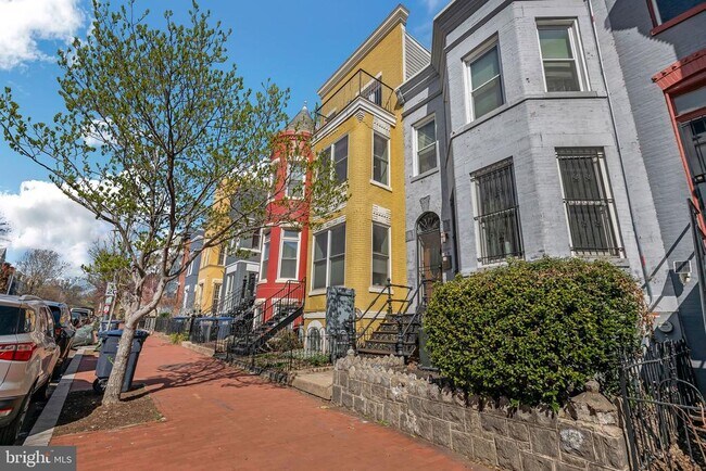 Building Photo - 15 N St NW