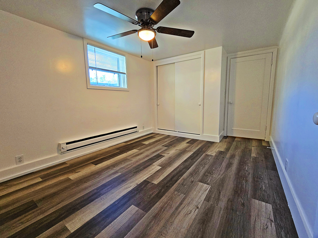 Building Photo - Newly Renovated, Clean & Bright 2 Bedroom, 1 Bathroom Apartment for Rent in Shelley - Washer/Drye...