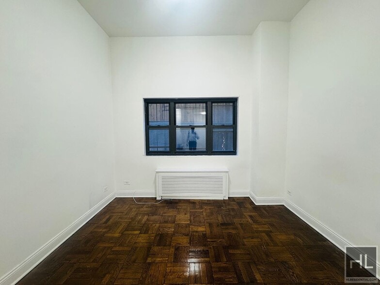 Building Photo - EAST 35 STREET