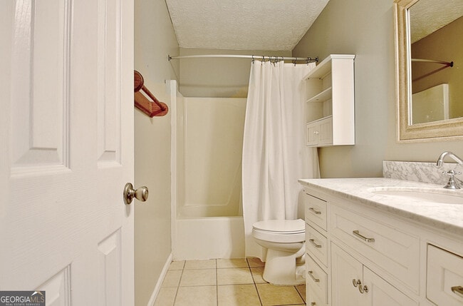 Building Photo - 15 Chestlehurst Way