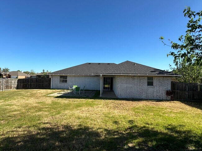 Building Photo - Updated Home in Great, Killeen Location
