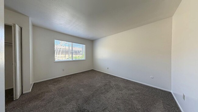 Building Photo - 11231 Reddiford Ct