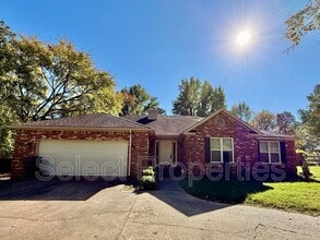 Building Photo - 605 Shadow Ridge Dr