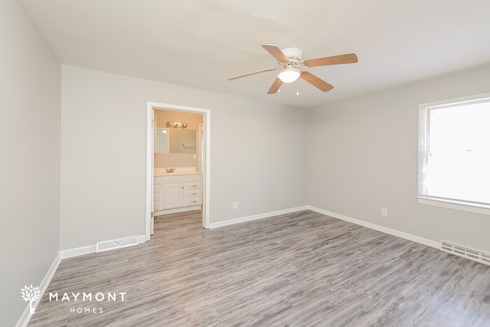 Building Photo - 3720 Rolling Rd