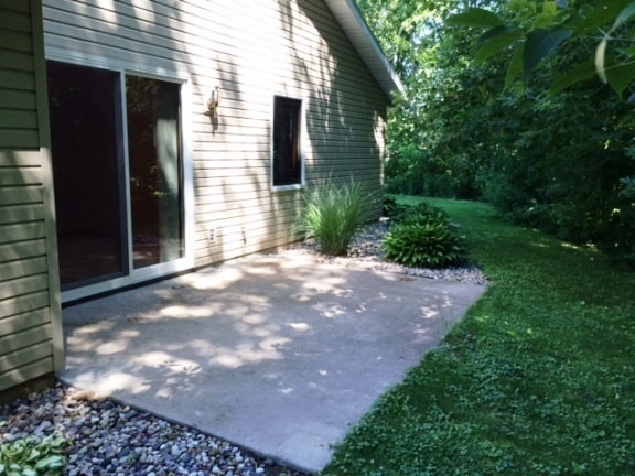 Shaded, private patio area - 1105 W North Water St