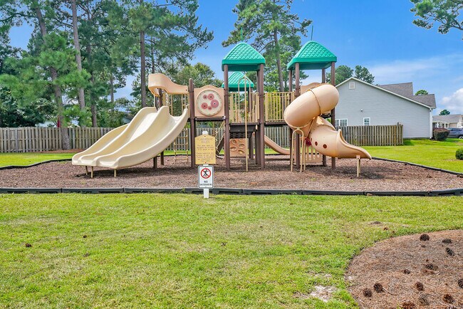 Building Photo - 1604 Royal Pine Ct