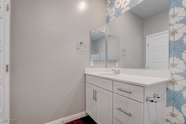 Building Photo - 2489 Cingoli St