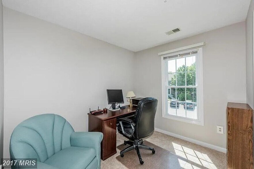 Building Photo - 7912 Brightwind Ct