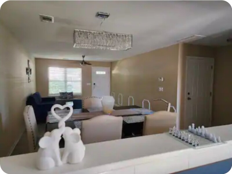 Building Photo - 458 Swanson Dr