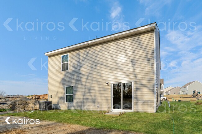 Building Photo - 355 Common Reed Drive