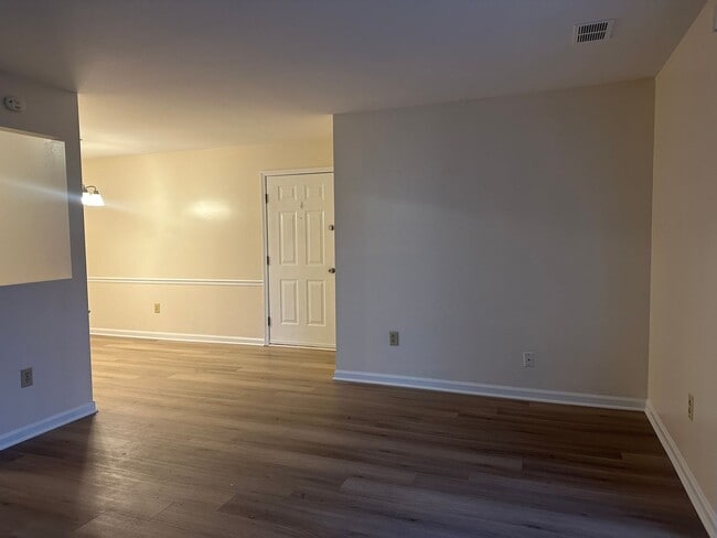 Building Photo - 114 Timberlake Terrace