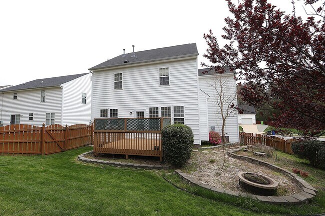 Building Photo - Lovely Four Bedroom Home in Convenient North Raleigh Location