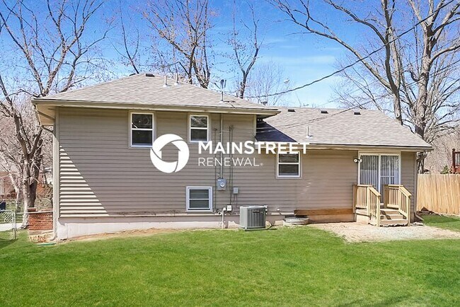 Building Photo - 3 Bedroom Pet-Friendly Home in KANSAS CITY, MO with Main Street Renewal