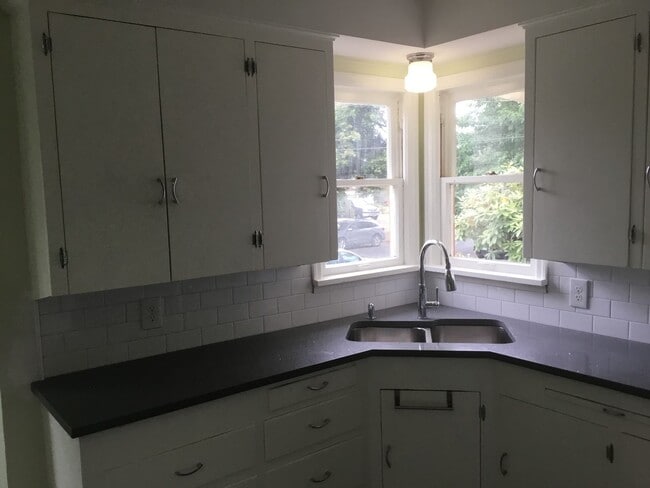 Building Photo - WONDERFUL WILLAMETTE