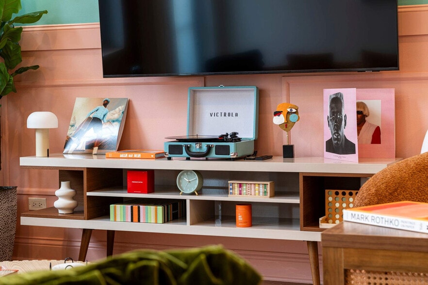 Building Photo - 33 S Ashland Ave