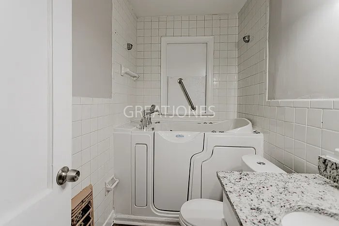 Building Photo - 2921 E Wynnton Ln