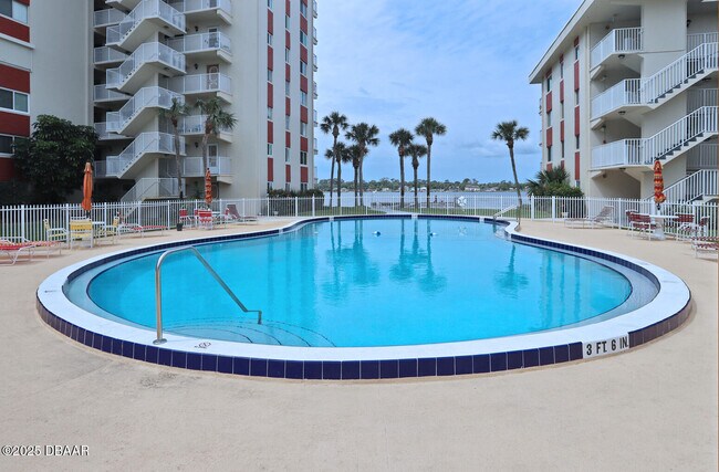 Building Photo - 2711 N Halifax Ave