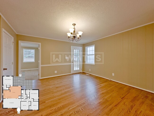 Building Photo - Great 4 Bedroom Split-Level Home in Heart of Hoover