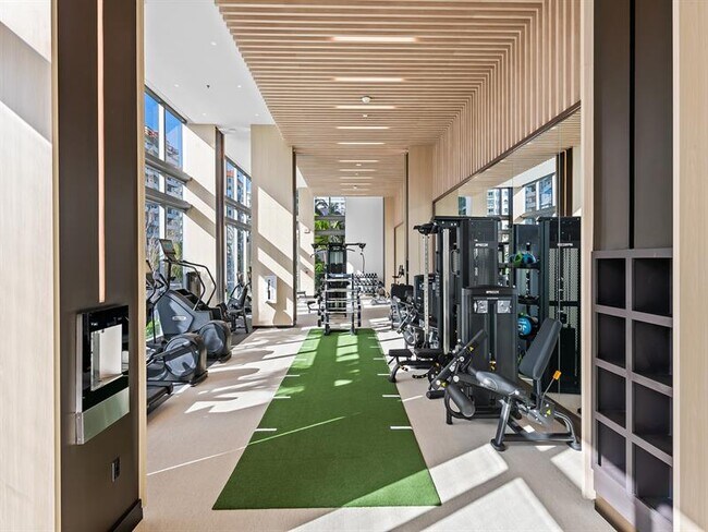 Building Photo - 153 N Seabreeze Blvd