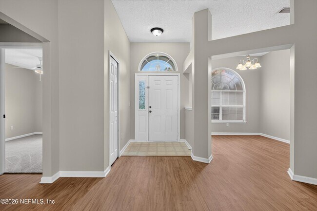 Building Photo - 12949 Chets Creek Dr S