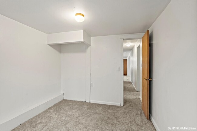 Building Photo - 20513 Scenic Dr