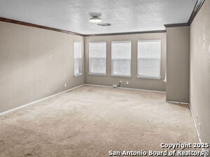Building Photo - 903 Saxonhill Dr