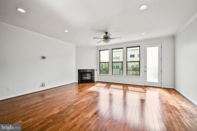 Building Photo - 23493 Adagio Terrace