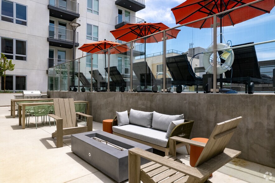 Lounge area - NEXEN