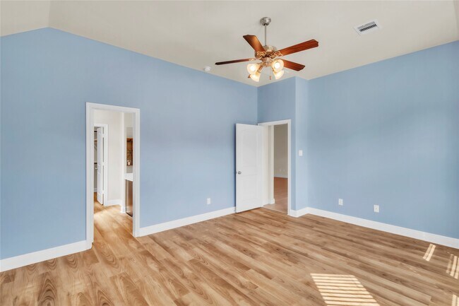 Building Photo - 4819 Eagles Glen Dr