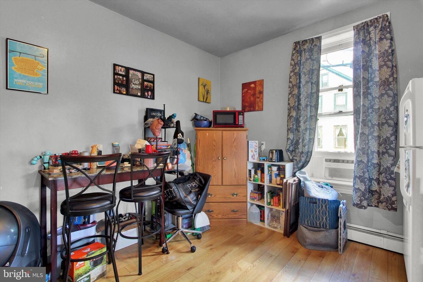 Building Photo - 163 N Washington St