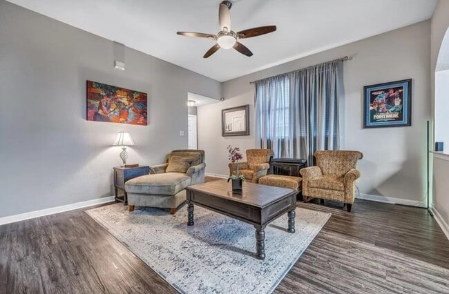 Building Photo - 3904 Pawnee Creek Ct