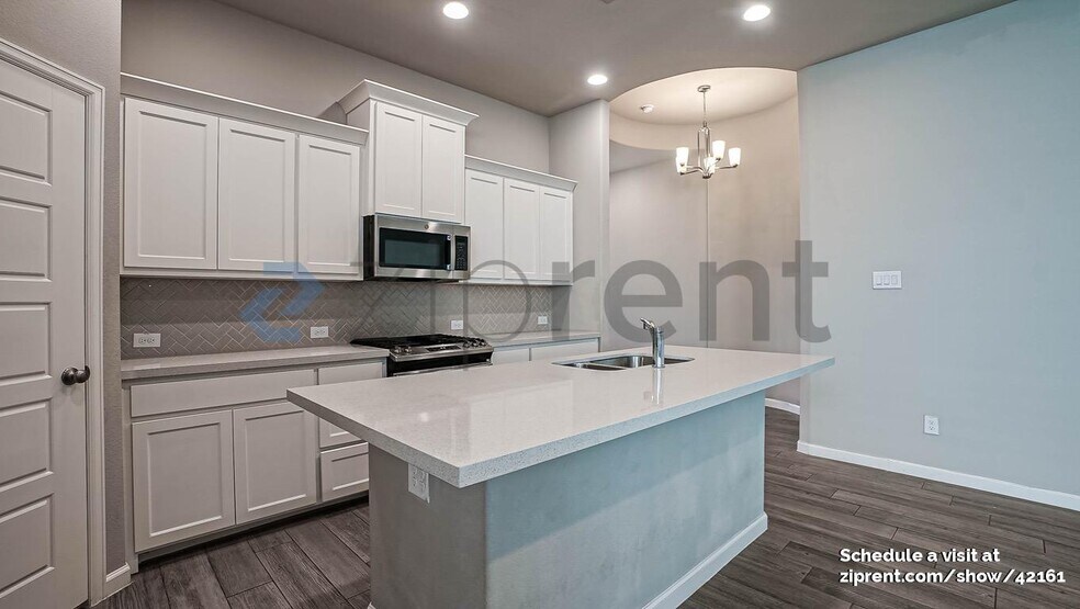 Building Photo - 2412 Bathwick Ln