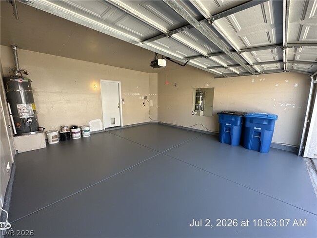 Building Photo - 122 McLaren St
