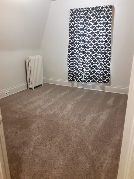 Building Photo - 1801 Cumming Ave